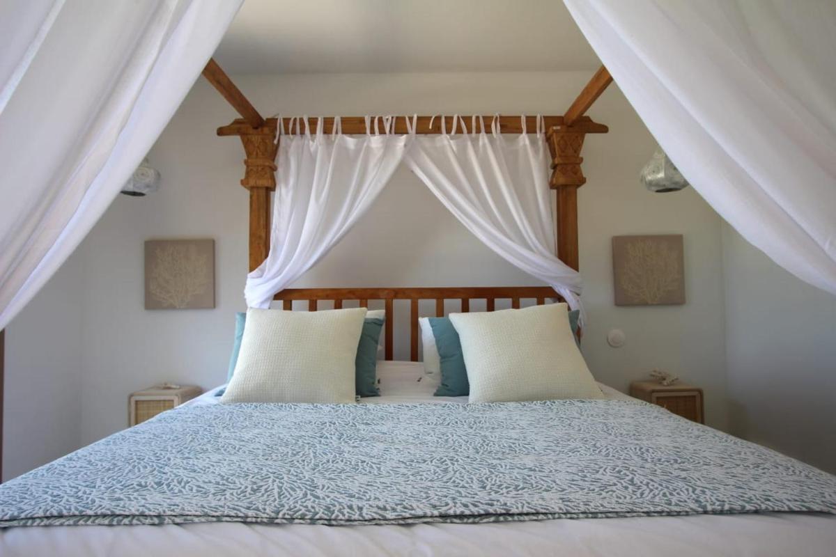 La villa corail, piscine chauffée de juin à sep - Housity