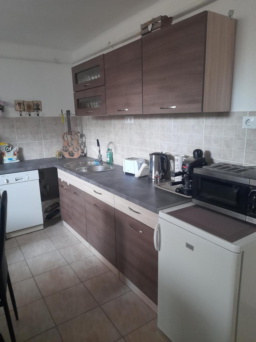 Opál Apartman - Housity