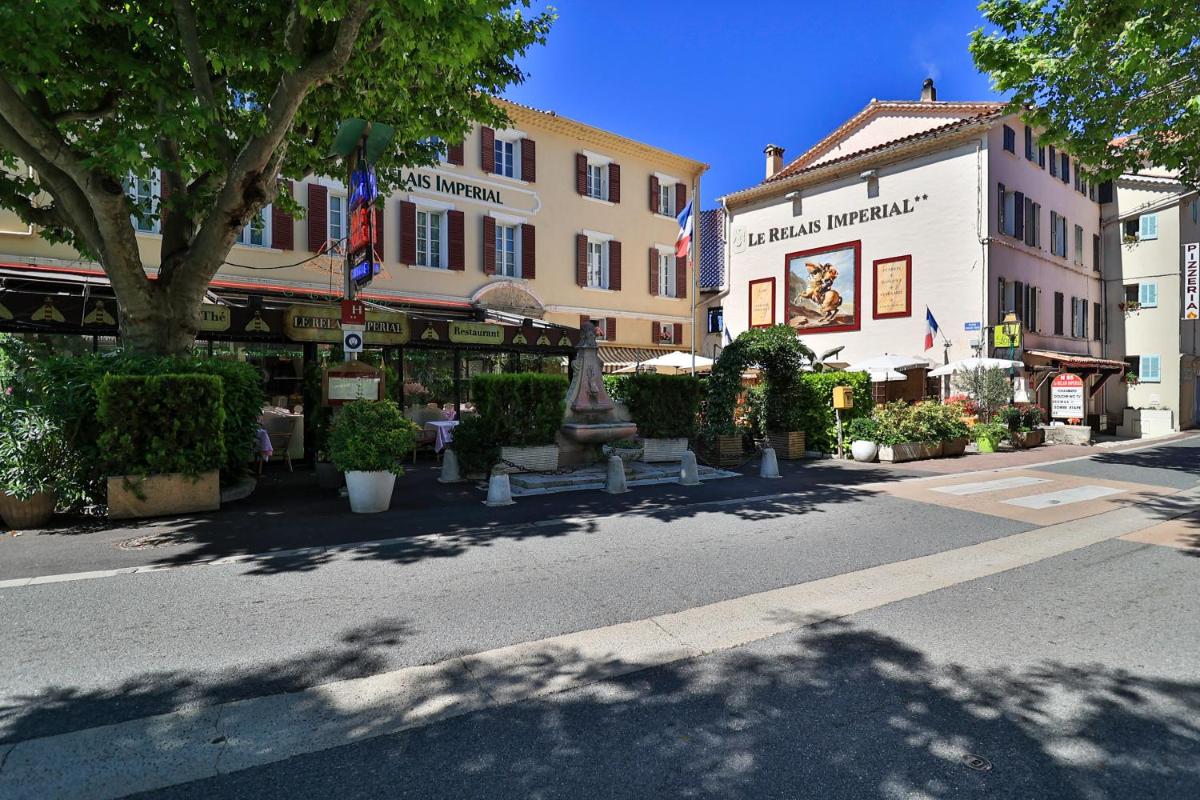 Logis Le Relais Imperial - Housity