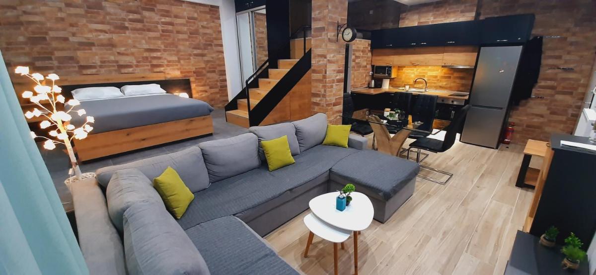 Alexander apartment serres - Housity