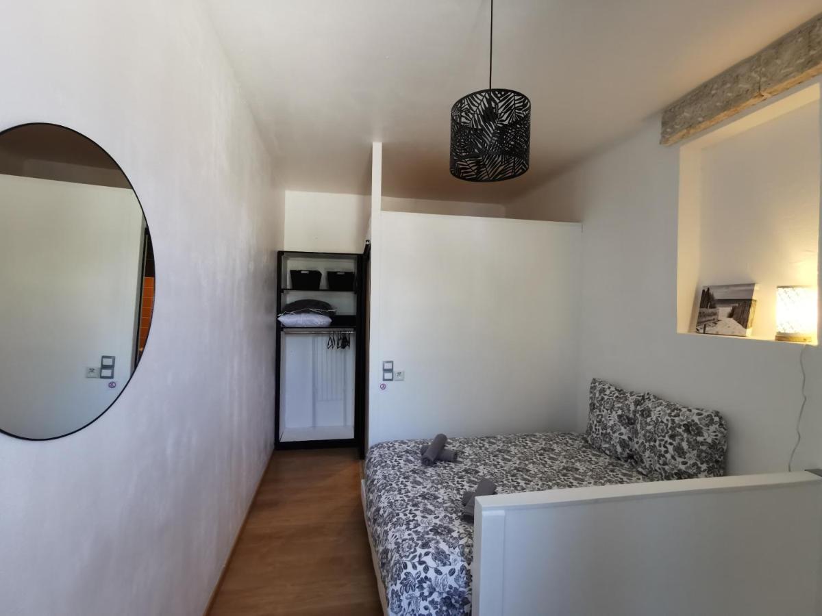 Charmant appartement dans centre Meschers/Gironde - Housity