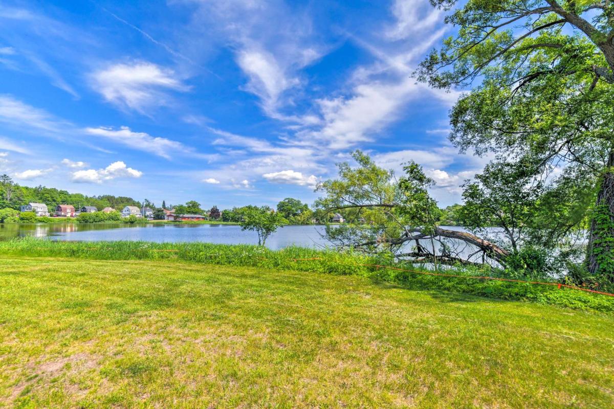 Suitetrails - Cozy Ishpeming Cottage with Lake and Park Views!