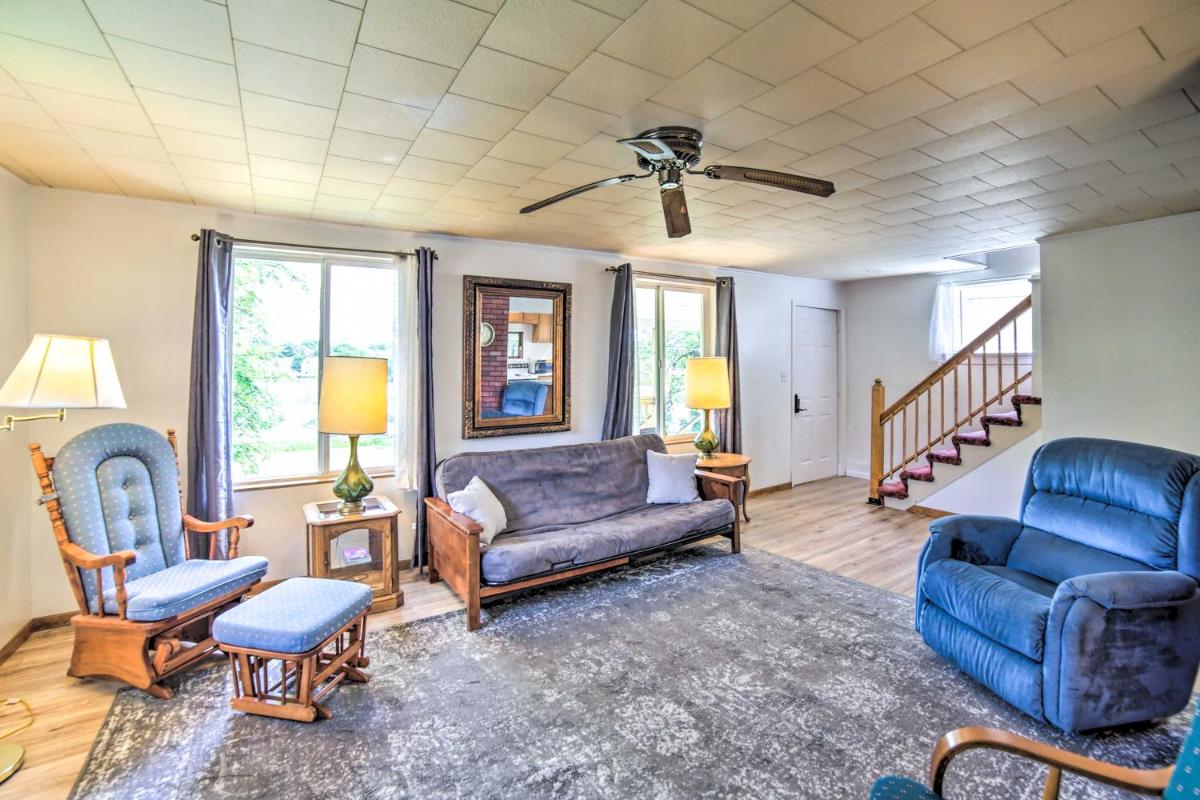 Suitetrails - Cozy Ishpeming Cottage with Lake and Park Views!