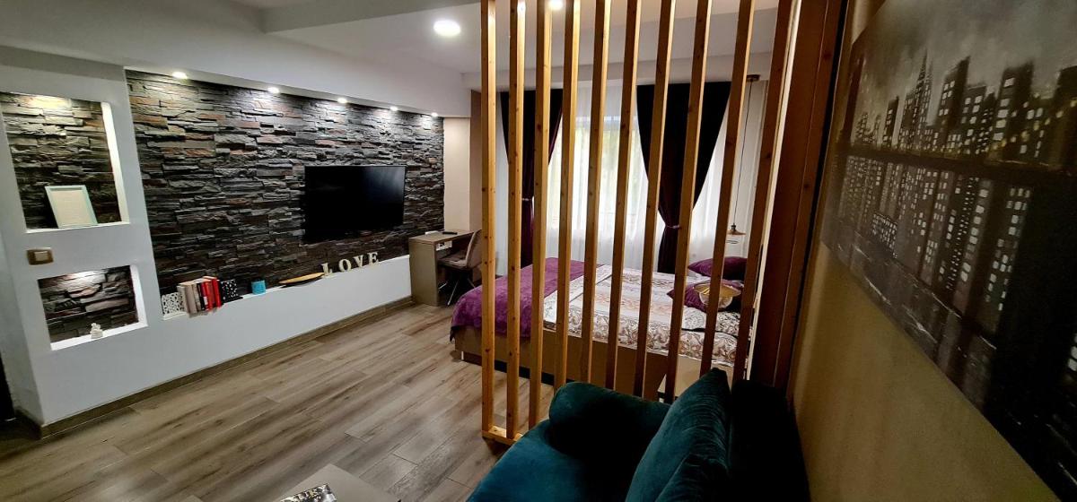 Spectacular Home - Housity