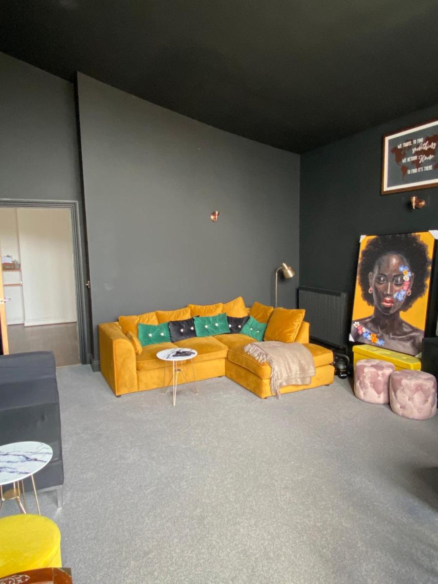 The Vixen House - Housity