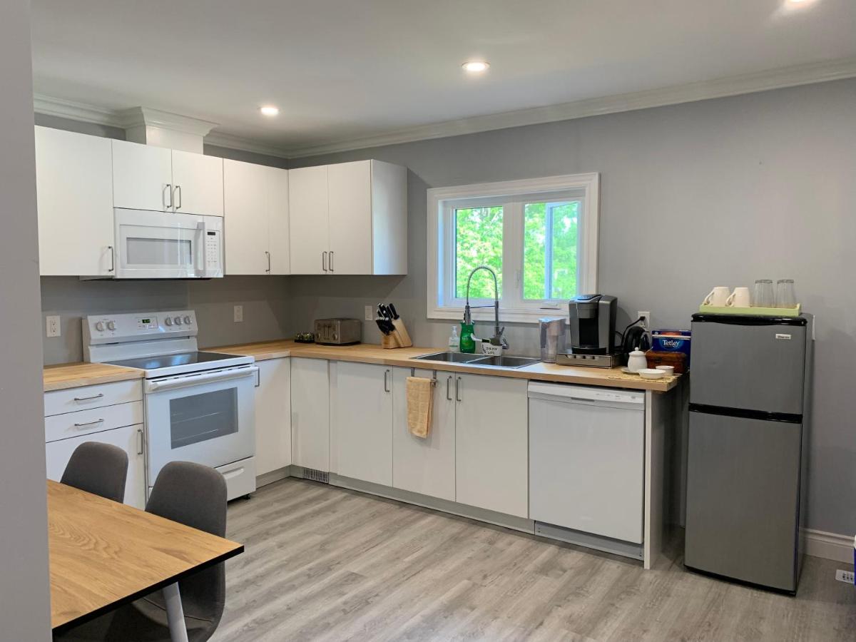 Ambiance by the Falls Cozy Suite - Housity