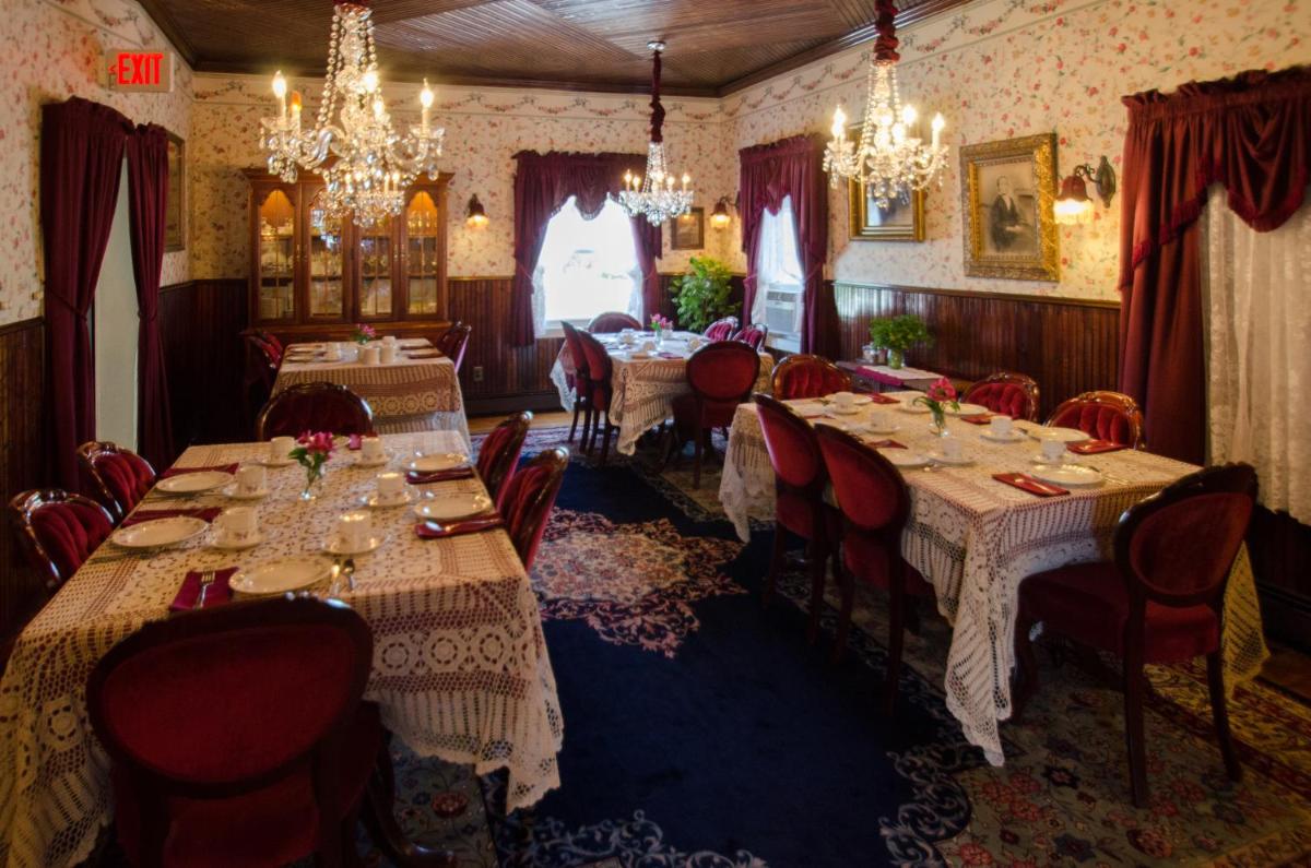 Angel of the Sea Bed and Breakfast - Housity
