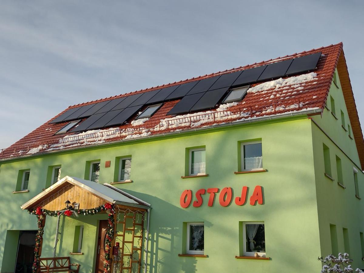 Pokoje Gościnne Ostoja - Housity