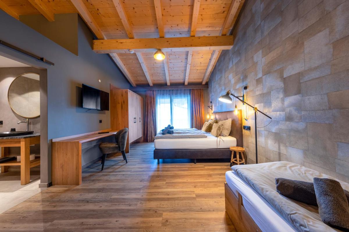 Herz3 Hotel Bar Restaurant Trattoria - Housity