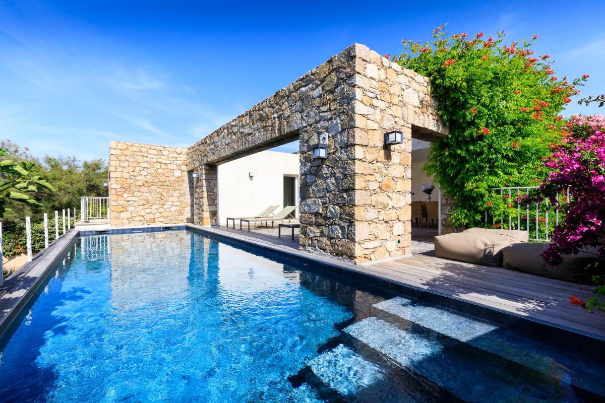 VILLA CALA ROSSA - Housity