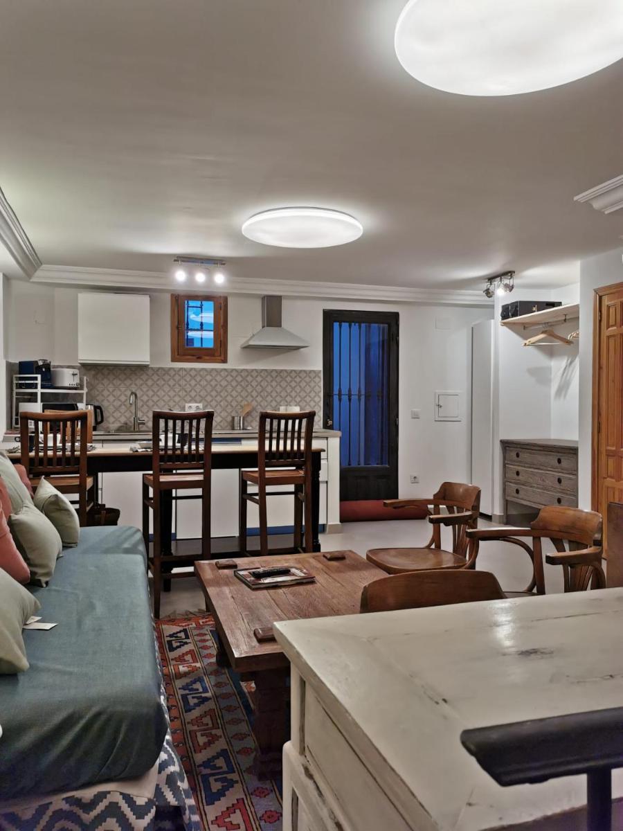 Loft in Beautiful 19th Century House - Housity
