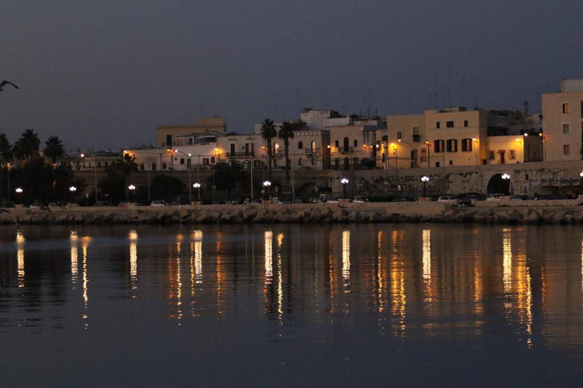 HOLIDAY HOUSE NEL CUORE DI BARI - Housity