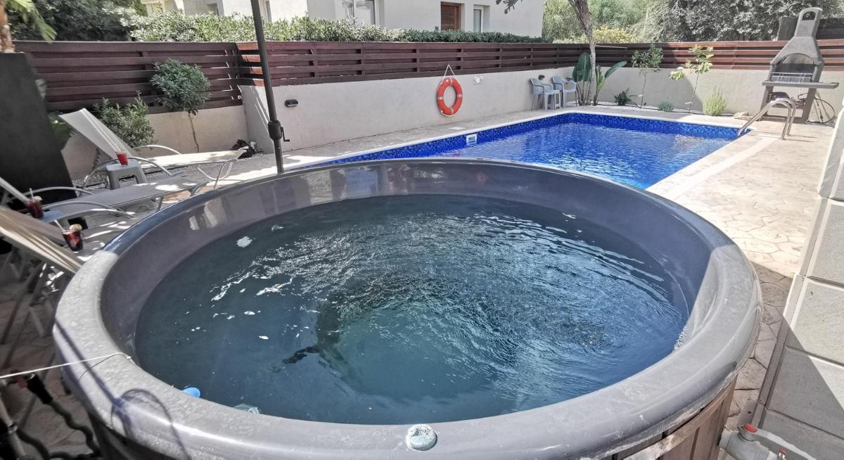 GREAT VILLA MARIA - Housity