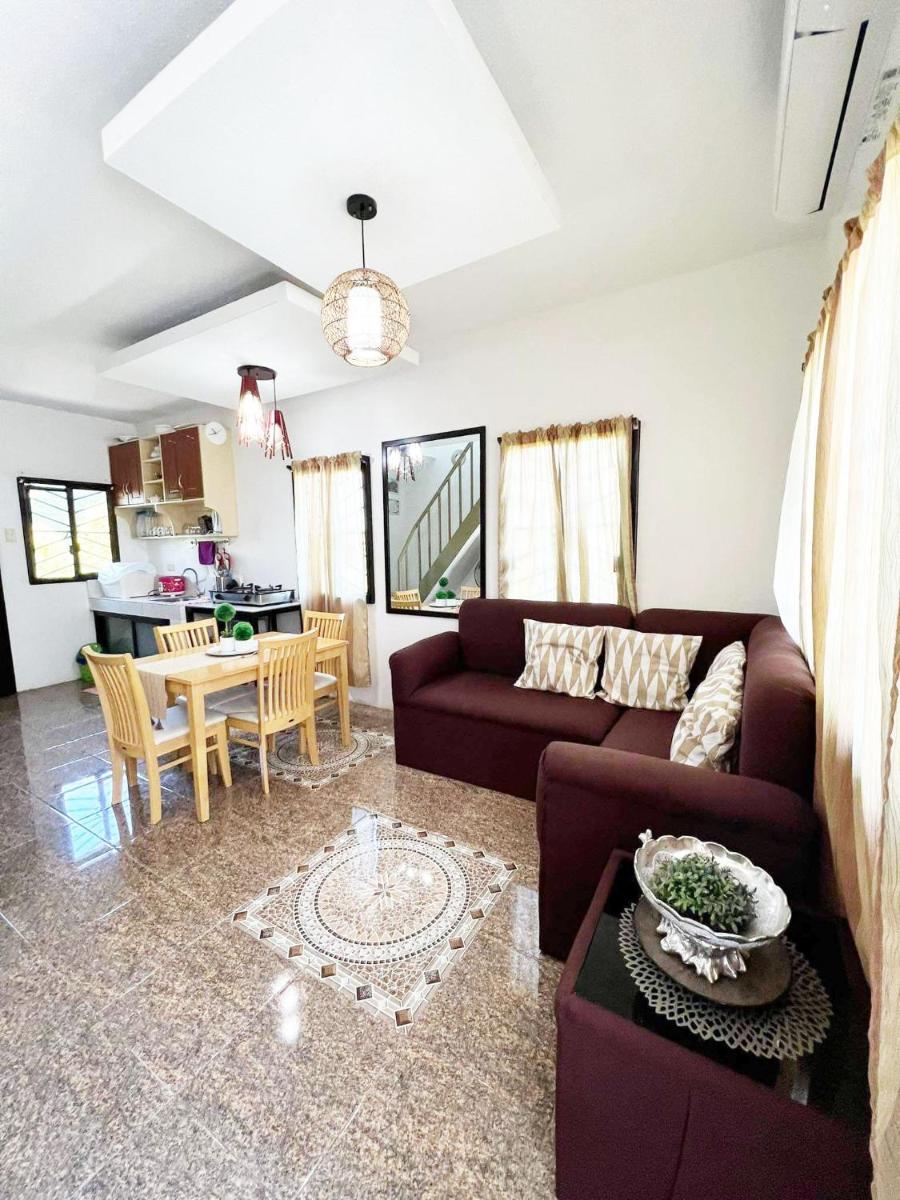 Beach Resorts walking distance to Town House - Housity