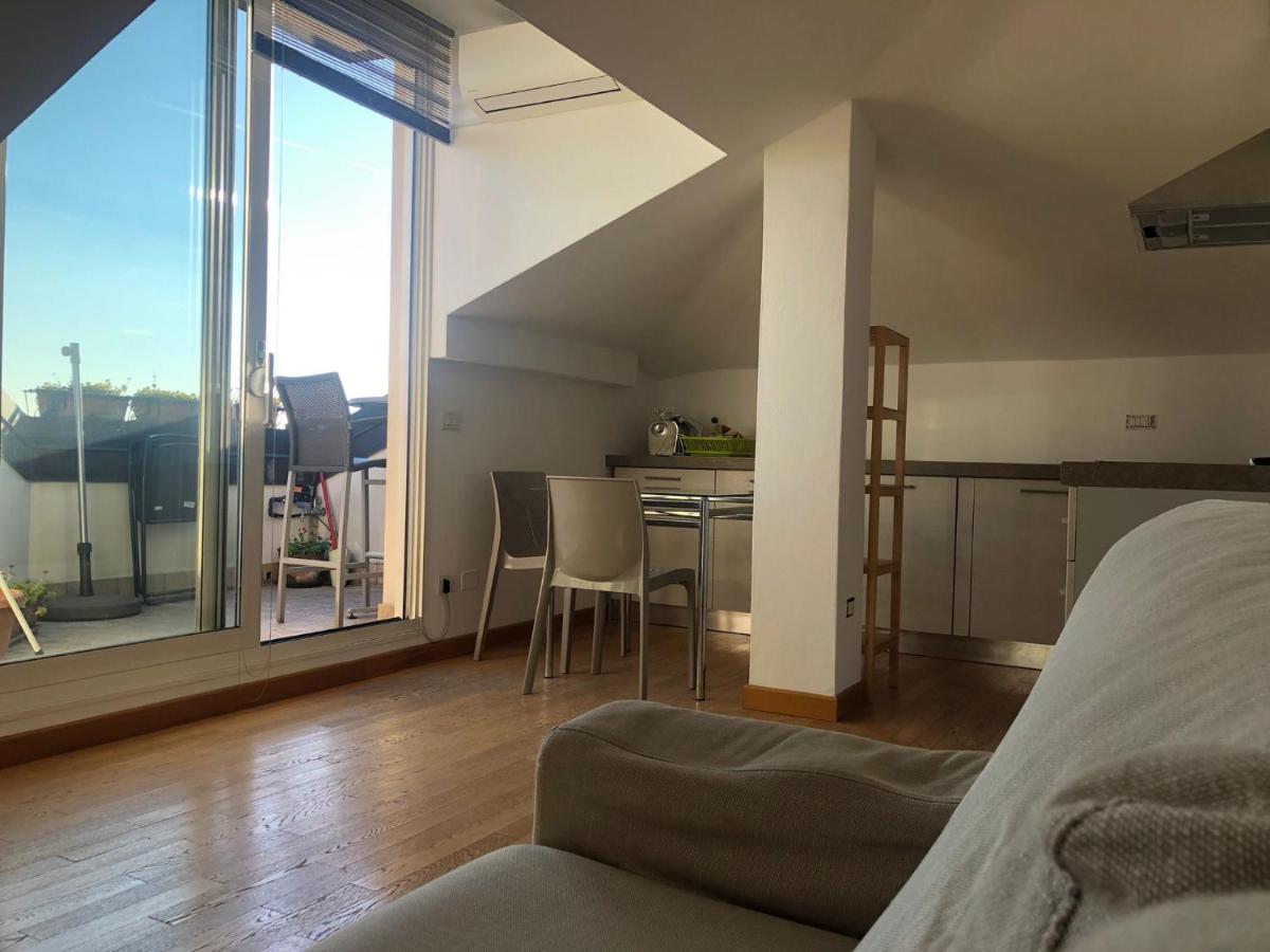 Sunlight Apartment Bergamo - Housity