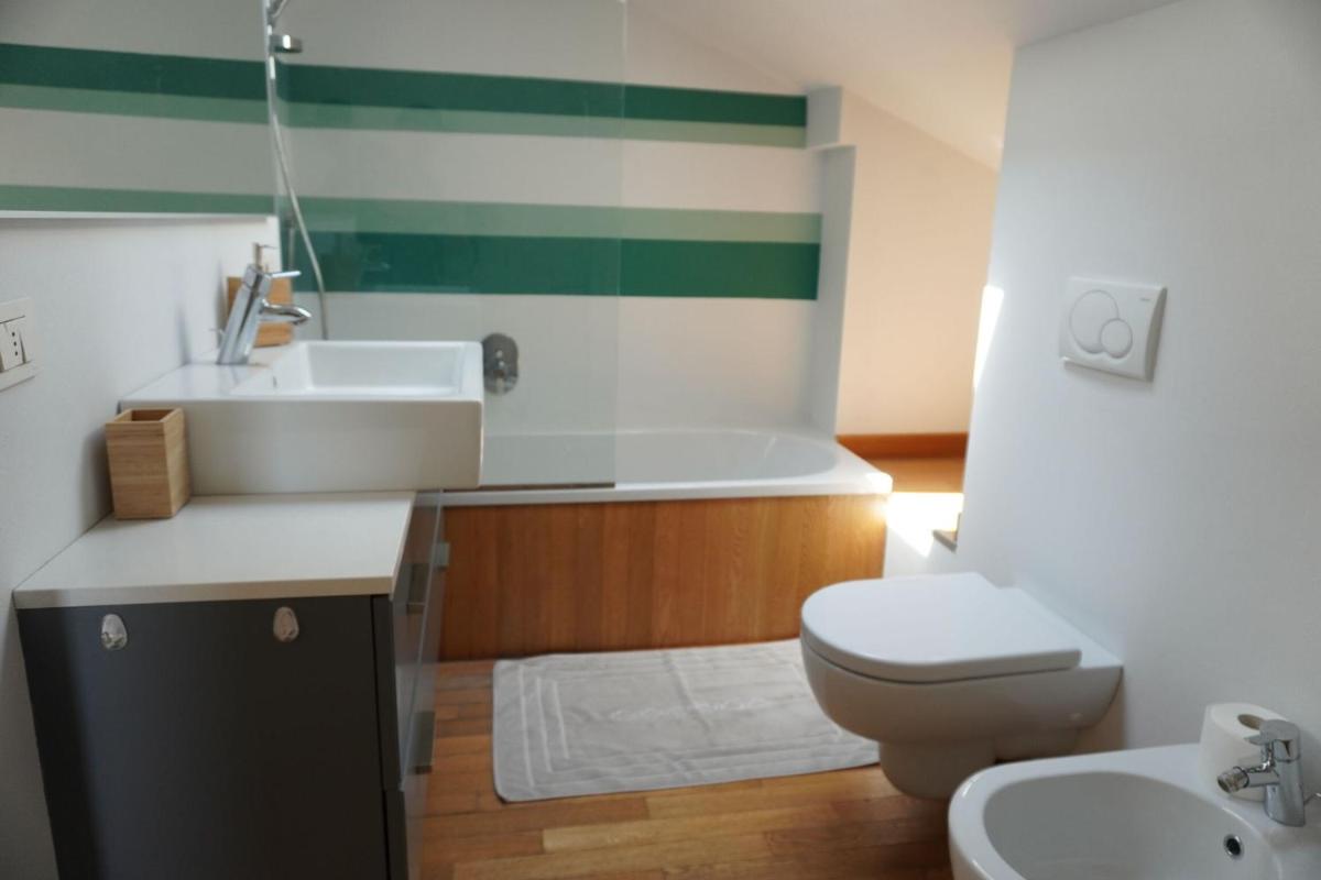 Sunlight Apartment Bergamo - Housity