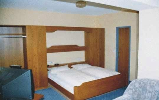 Hotel Ludwigstal - Housity