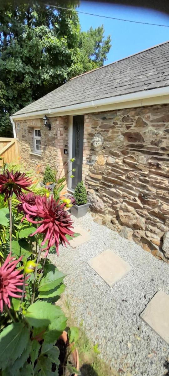 Stunning cosy barn in peaceful rural Cornwall - Housity