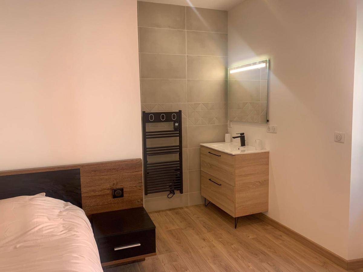 Chambre avec entrée indépendante - Housity