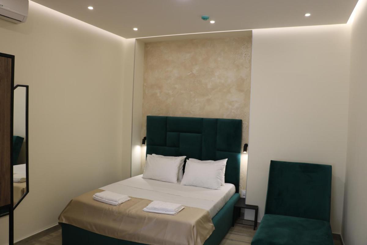 Up Apartments - Housity
