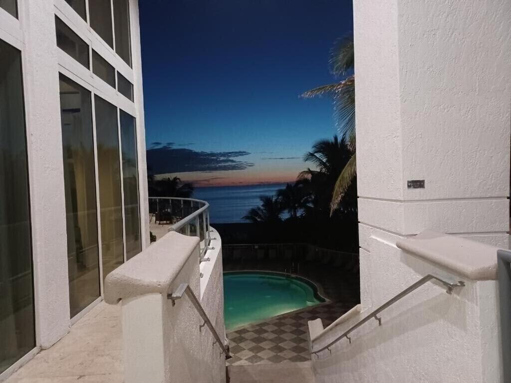 Suitetrails - Best Resort Beach Front Condo
