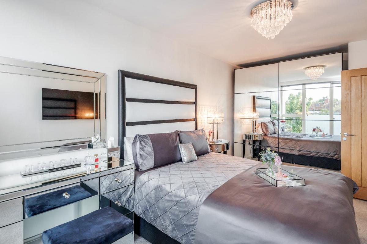 SILVERINGS a Beautifully designed Luxurious Townhouse - Housity