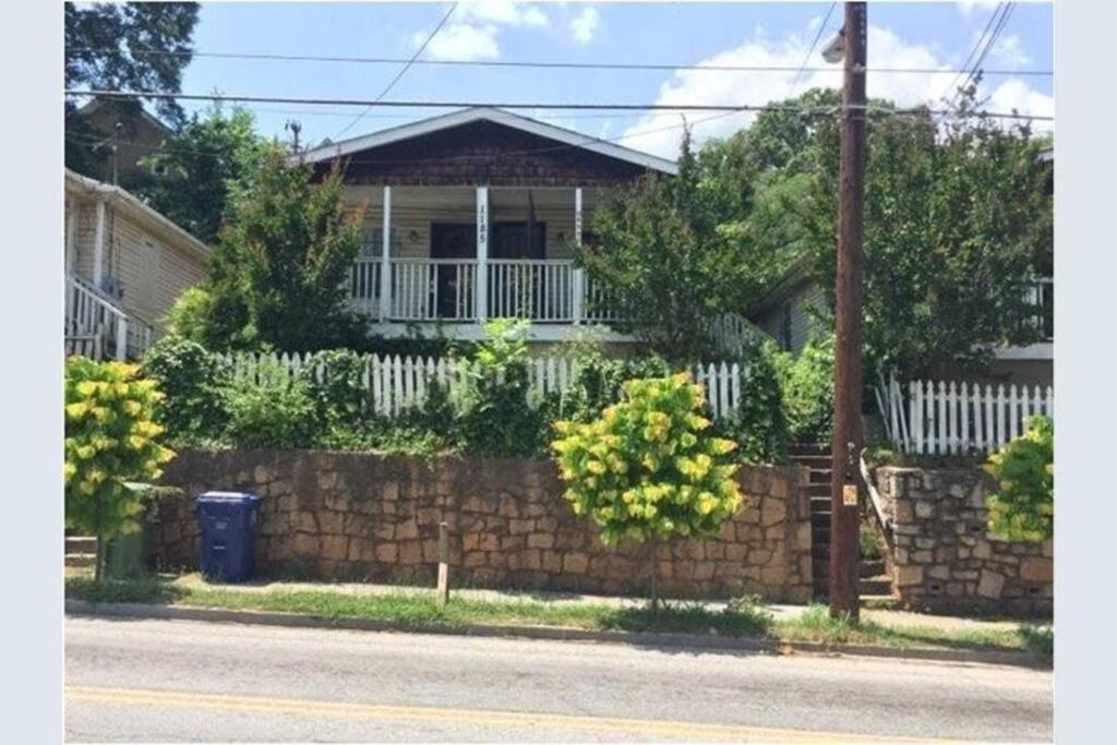 Modern home minutes from downtown ATL and airport - Housity