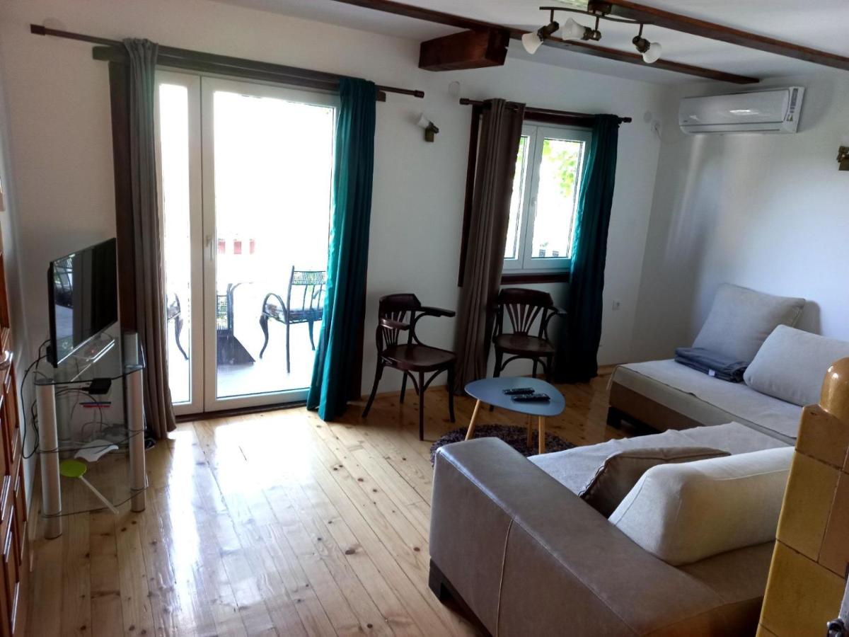 Deer house Novi Sad - Housity