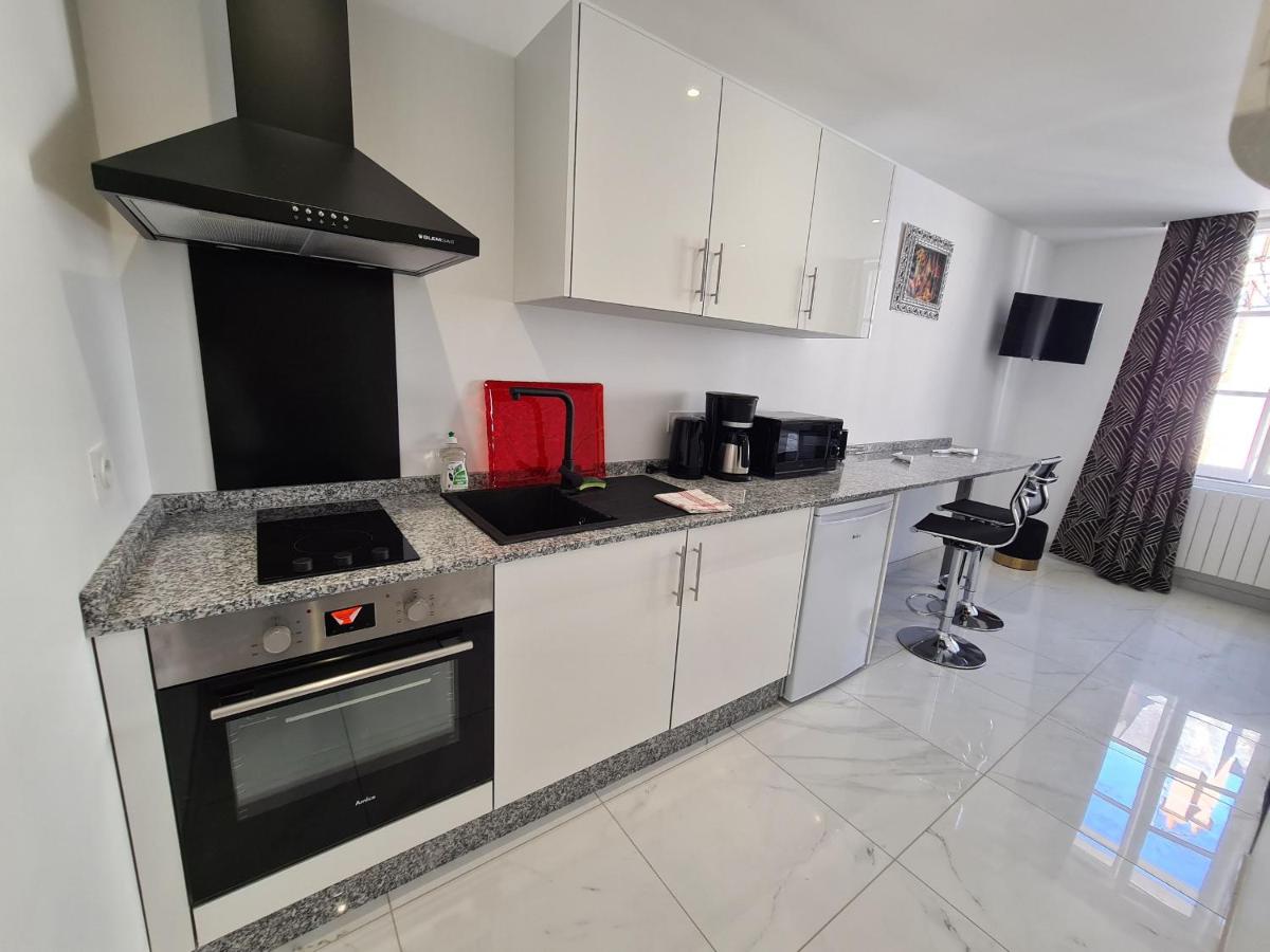 Appartement Sully-sur-Loire, 1 pièce, 2 personnes - FR-1-590-251 - Housity