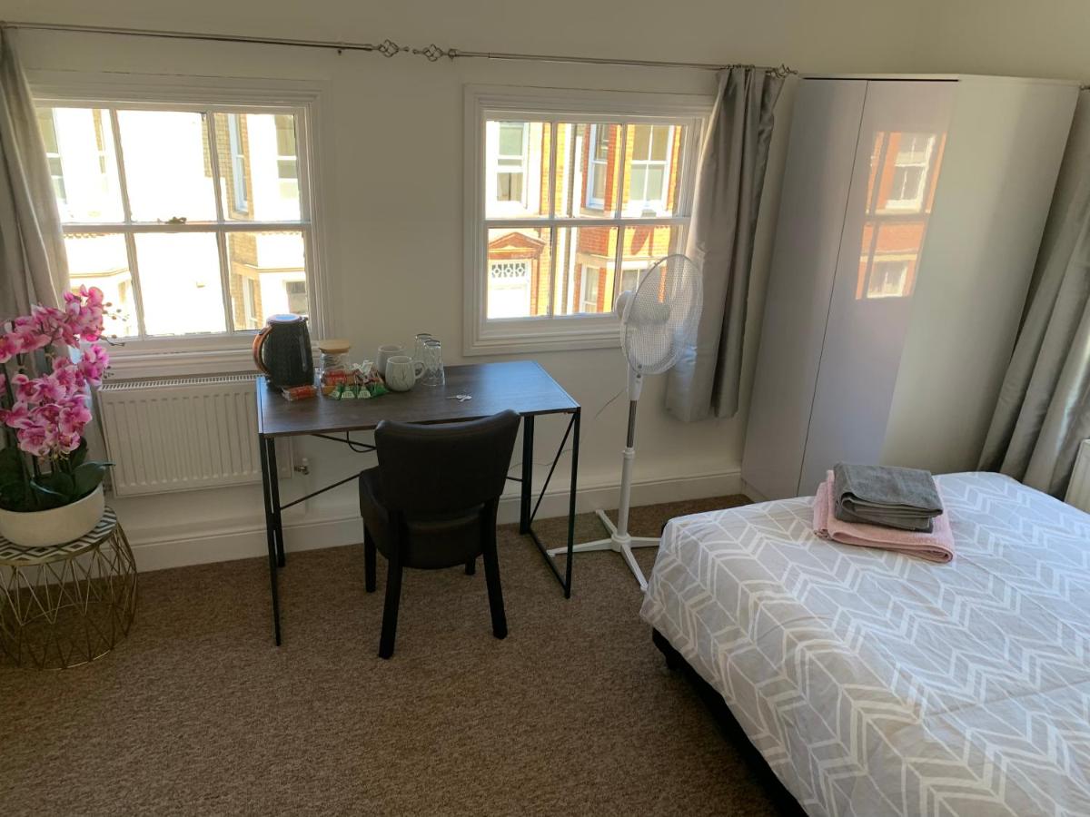 Castle Hill Resident - Housity