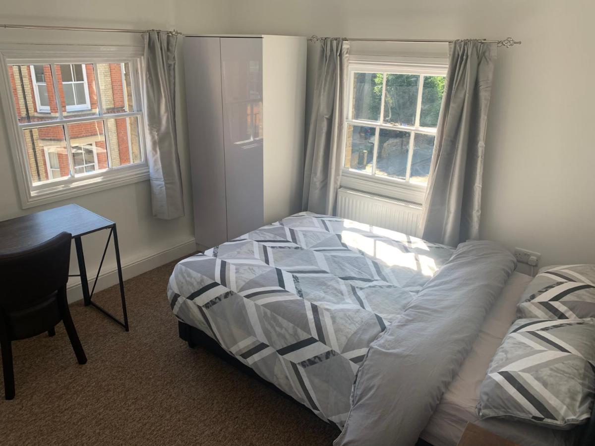 Castle Hill Resident - Housity