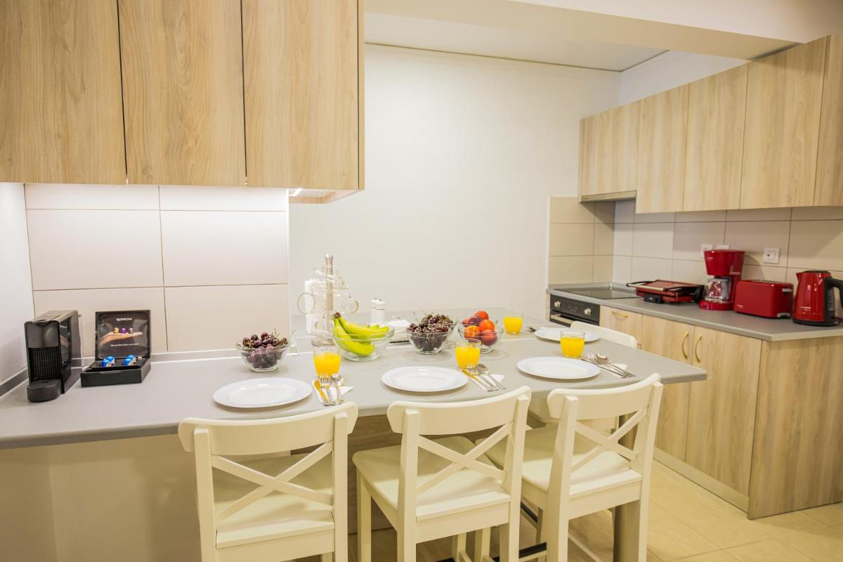 Rhodes City Center Suite - Housity