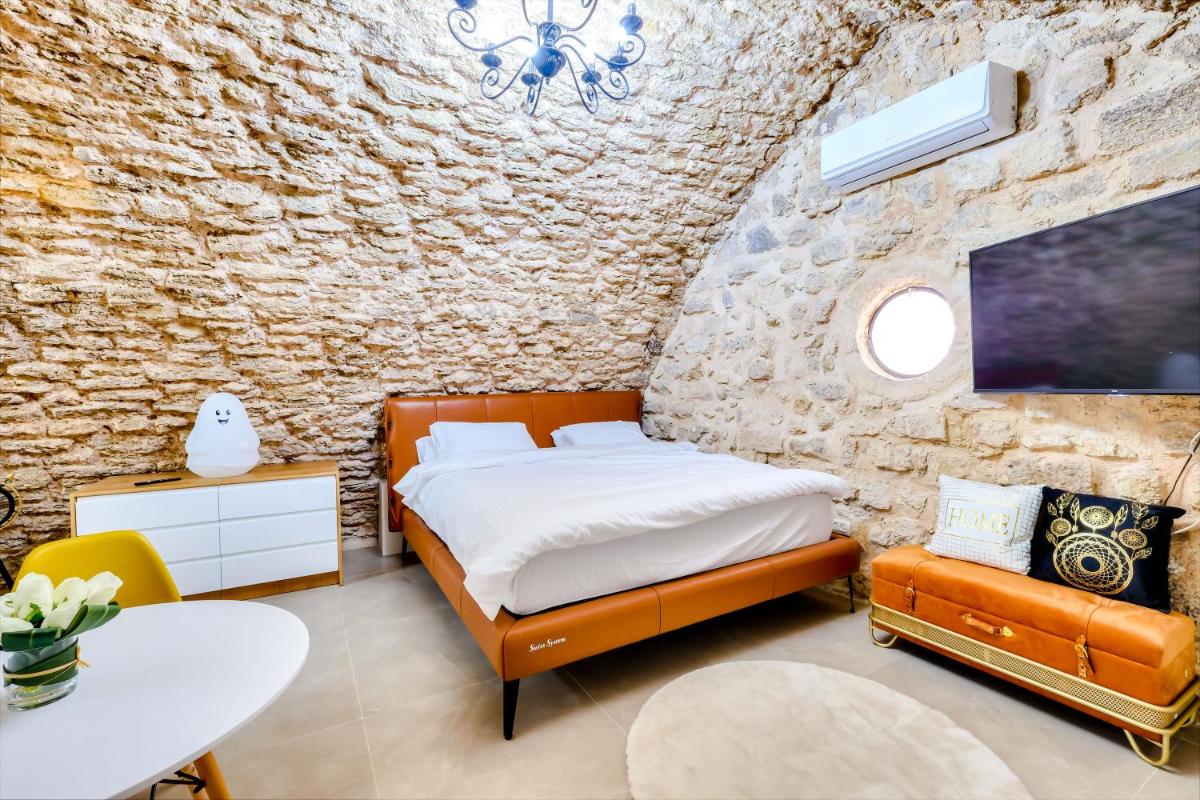 Suitetrails - David & Yossef Luxury Rentals - Tel Aviv House Residence