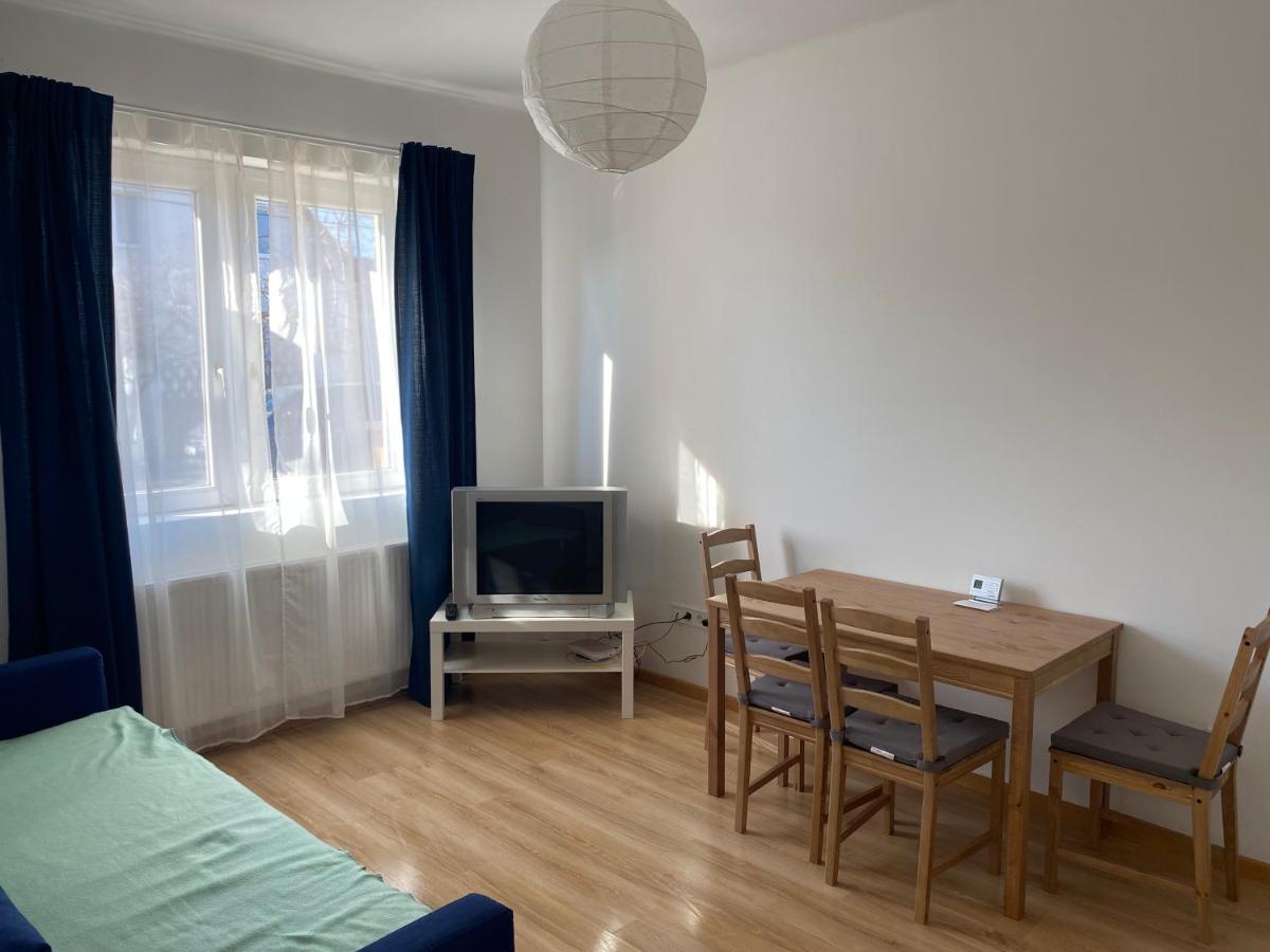 Budapest Airport-Vecsés Trainstation Apartman K7 - Housity