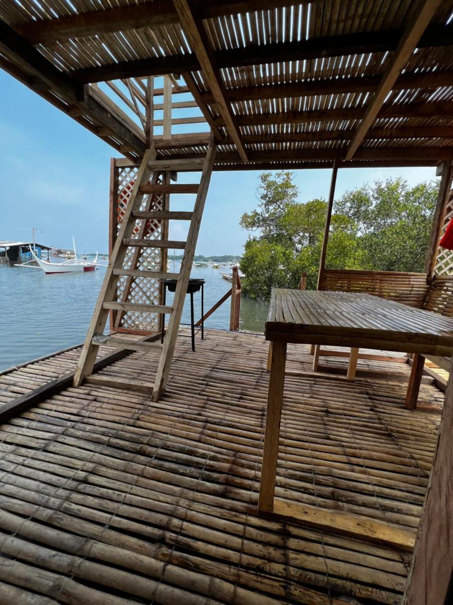 Onyong's Floating Cottage - Housity