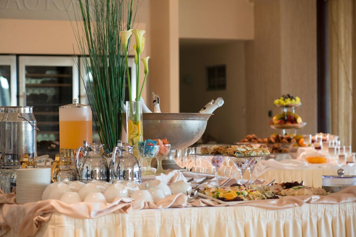 Ambassador Apartments - Housity