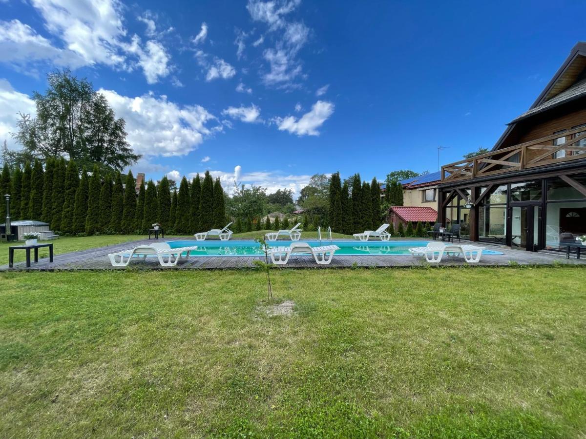 Guest house at Niedru SPA with pool and hottub - Housity