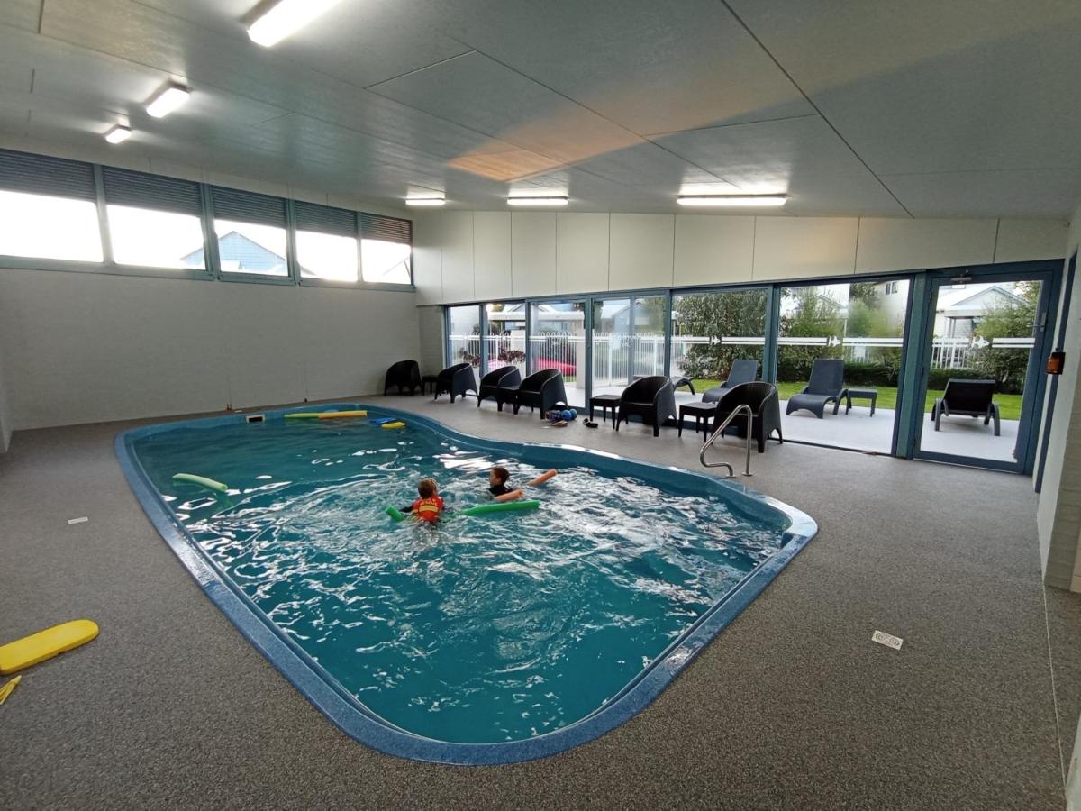 Captains Cove 1st Floor Spa Luxury Apartments - Free Netflix - Housity
