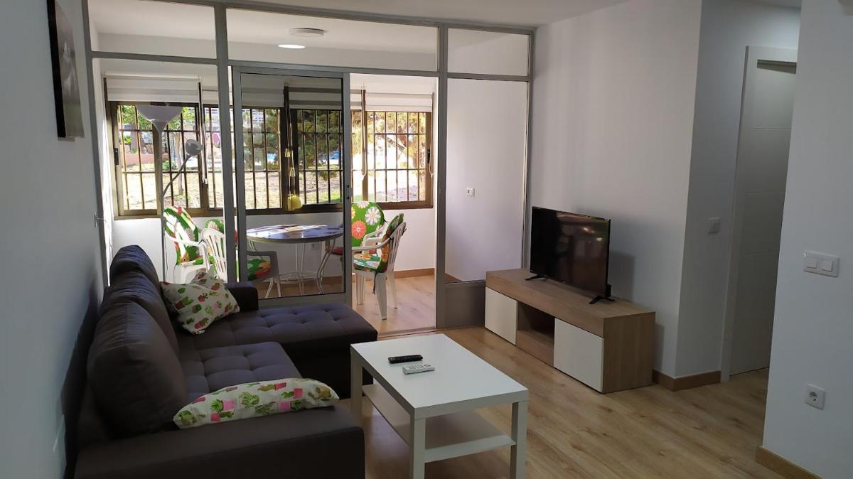Coqueto apartamento con terraza en la playa - Housity