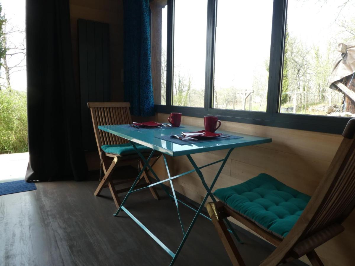 Chambre dans gîtes indépendant en Périgord Noir - Housity