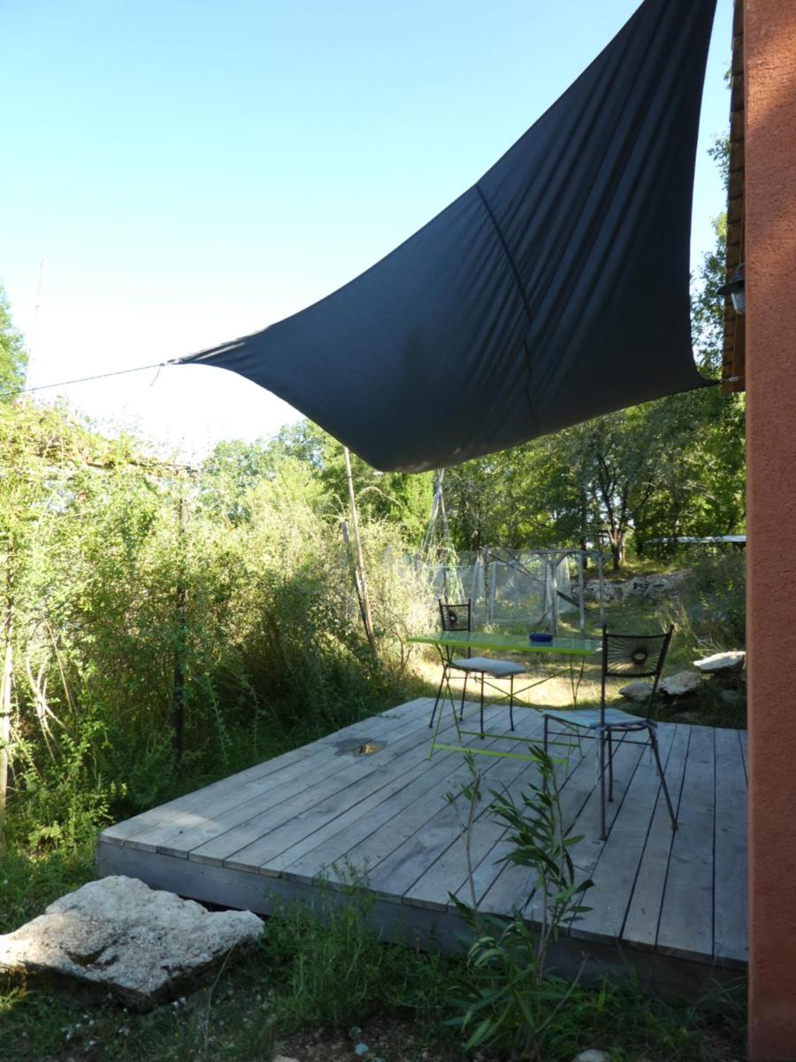 Chambre dans gîtes indépendant en Périgord Noir - Housity