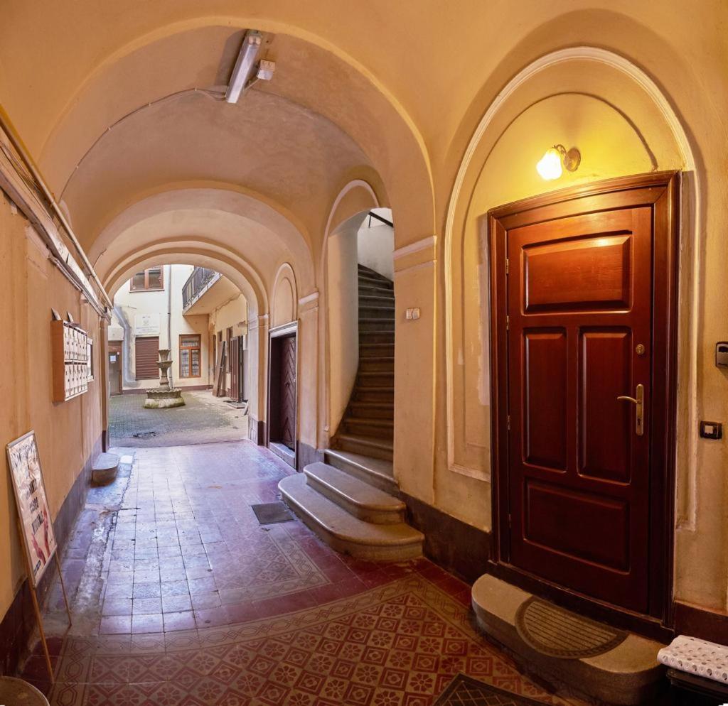 Dom Unirii Apartment - Housity