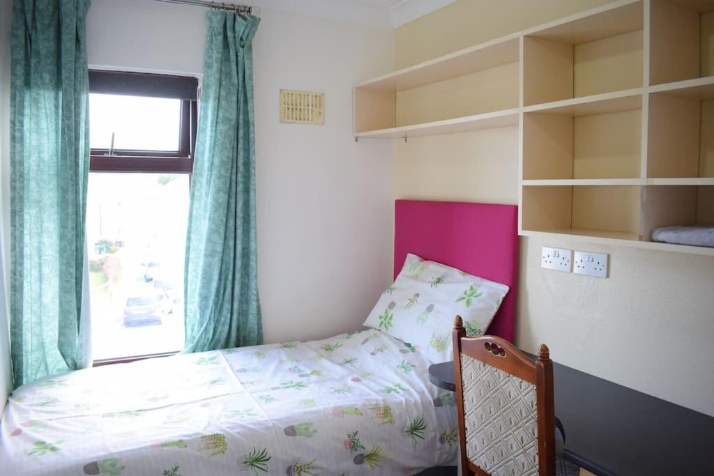 House Stay in Bangor North Wales - Housity