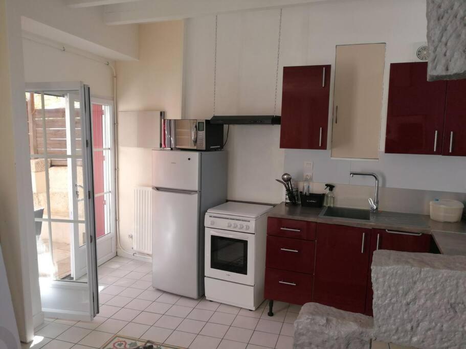 Jolie maison de ville avec terrasse ombragée - Housity