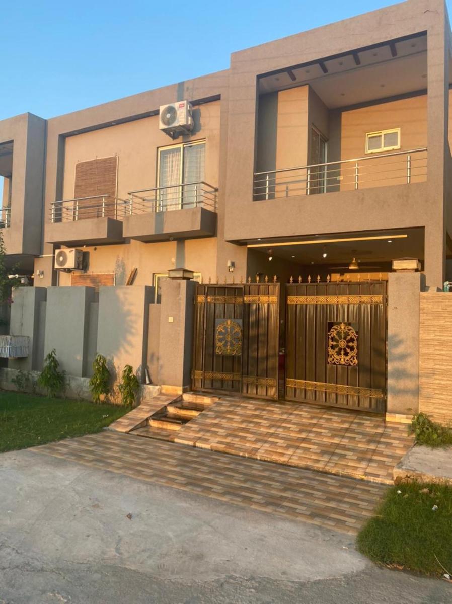 Grey Orchard - A Family Place - Housity