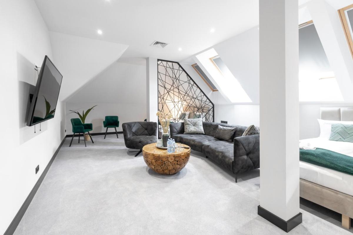 Hotel Natura - Housity