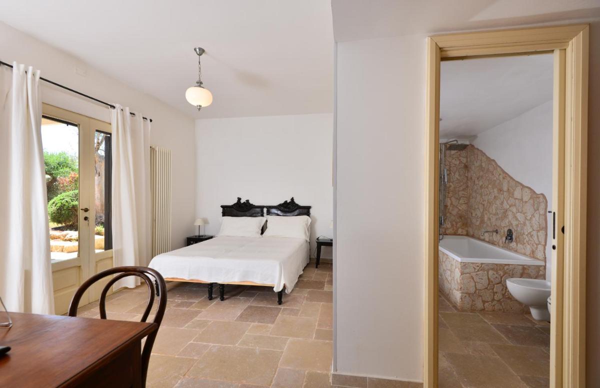 Terra Sessana Ville e Trullo con piscina privata - Hizvo