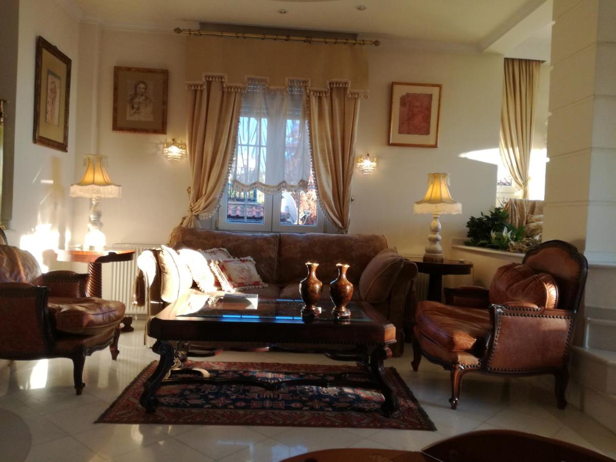 Πολυτελής κατοικία με θέα τον Θερμαϊκό - Housity