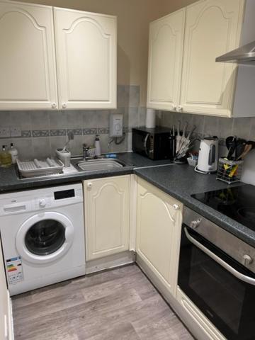 Waverley Inn Flat - Housity