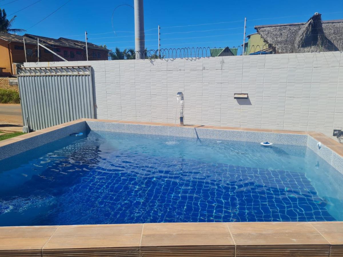 Confortável casa em Arembepe,100 metros da Praia com Churrasqueira Piscina e Wi-fi - Housity
